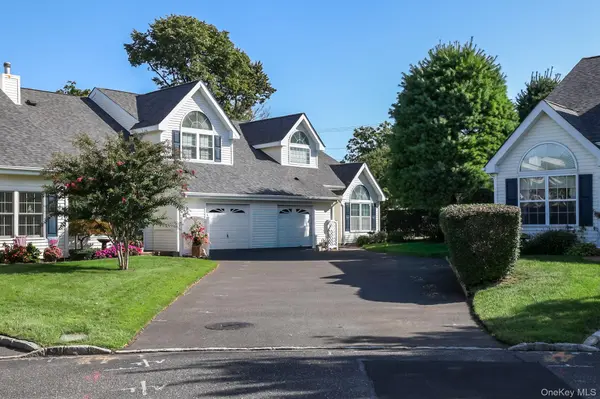 4 Joyces WAY, Bay Shore, NY 11706