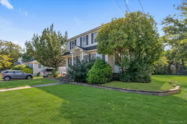 34 Kingsland PL #Babylon, Babylon, NY 11702