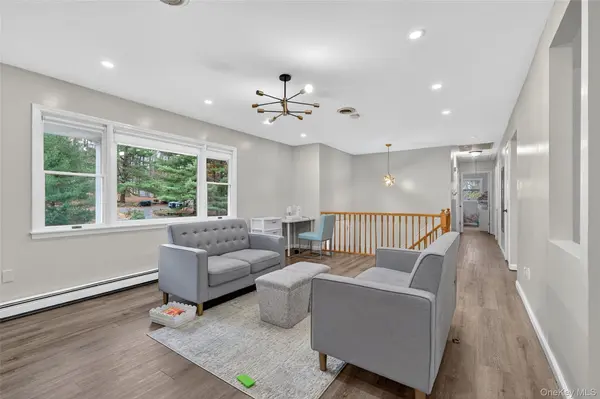 11 Pennsylvania AVE, Monroe, NY 10950