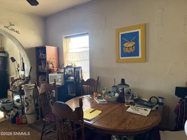 3109 Oak ST, Las Cruces, NM 88005