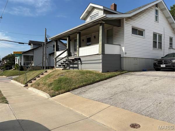 8659 Natural Bridge RD, St Louis, MO 63121