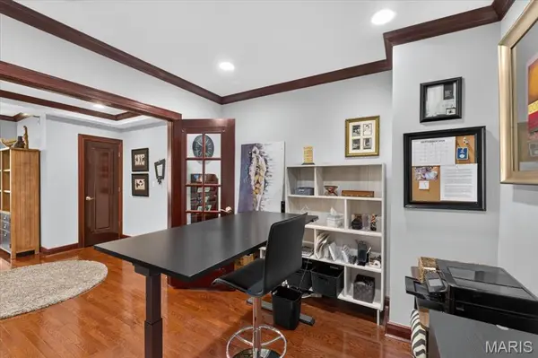 4540 Lindell BLVD #301, St Louis, MO 63108
