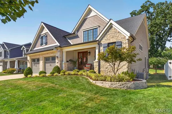 615 W Jewel AVE, Kirkwood, MO 63122