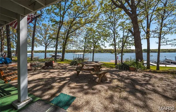 1350 Shawnee RD, Cuba, MO 65453