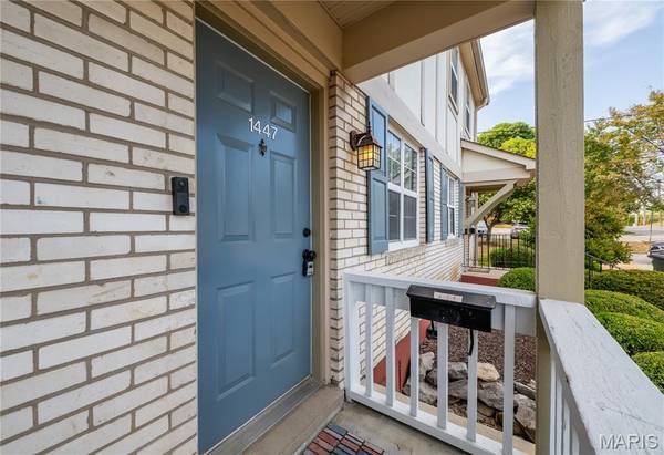 1447 Bobolink PL, Brentwood, MO 63144