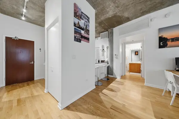 125 E 13th ST #614, Chicago, IL 60605