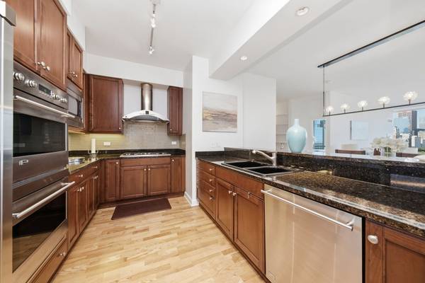 1201 S PRAIRIE AVE #1202, Chicago, IL 60605