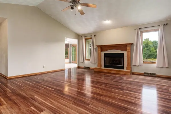 6582 Deer Isle DR, Cherry Valley, IL 61016