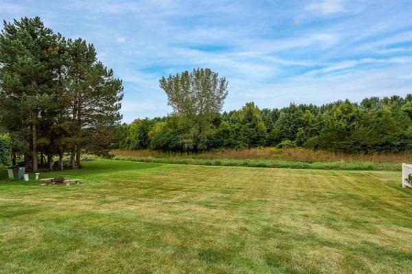 6582 Deer Isle DR, Cherry Valley, IL 61016