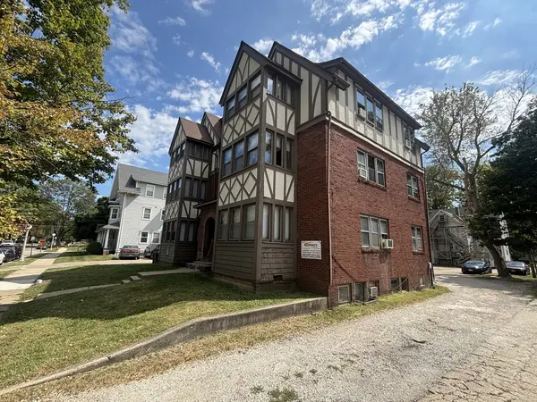 705 W Elm ST, Urbana, IL 61801