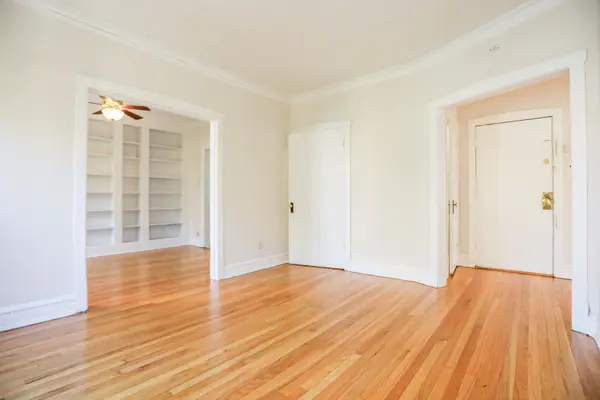 5417 S Harper AVE #1A, Chicago, IL 60615