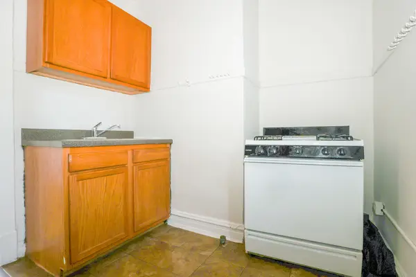 5423 S Harper AVE #3A, Chicago, IL 60615