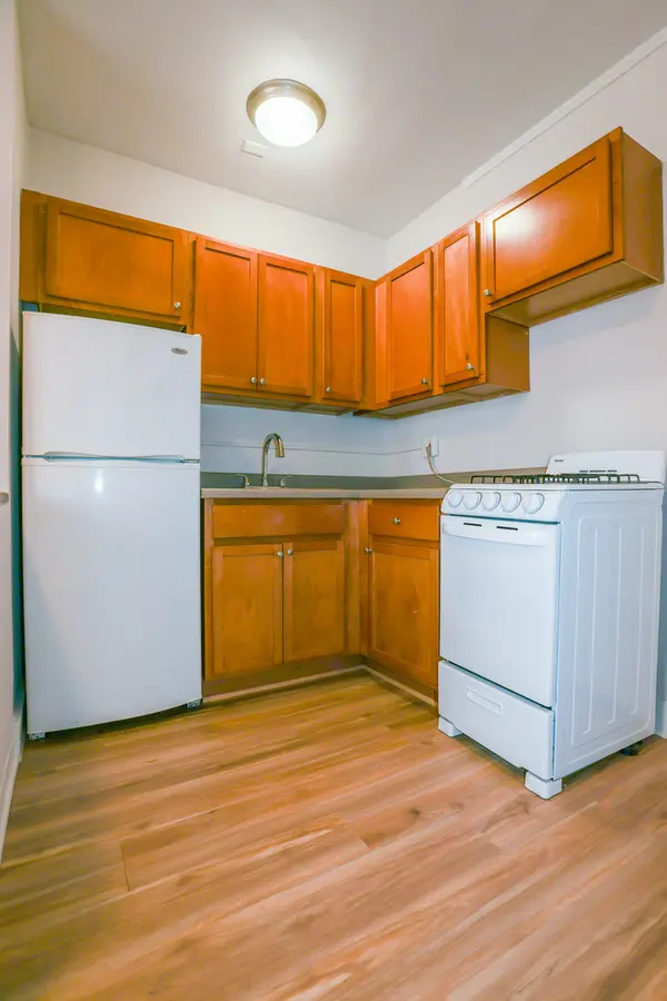 5214 S Woodlawn AVE #107, Chicago, IL 60615
