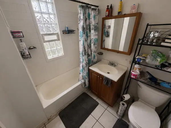 42 N Long AVE, Chicago, IL 60644