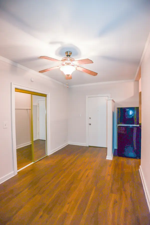 5214 S Woodlawn AVE #106, Chicago, IL 60615