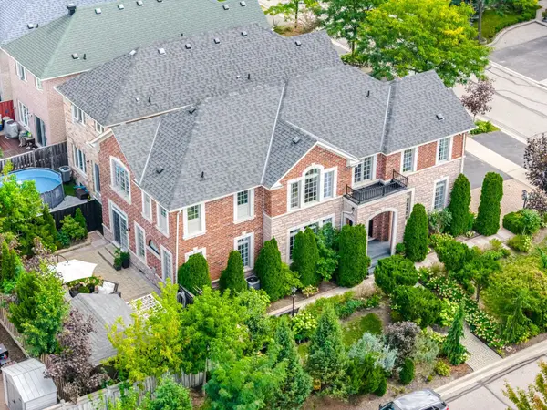 127 Ozner CRES, Vaughan, ON L4H 0G1