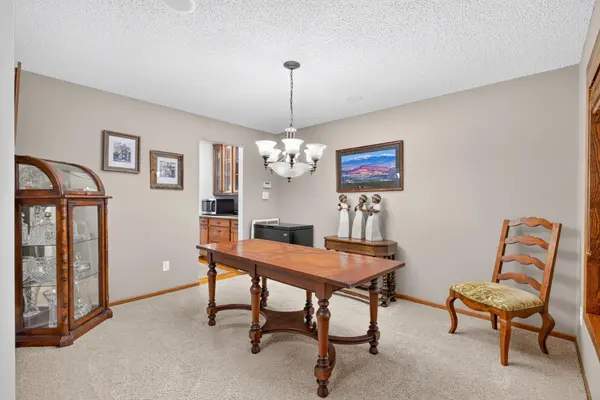 830 Ramsey AVE, Carver, MN 55315