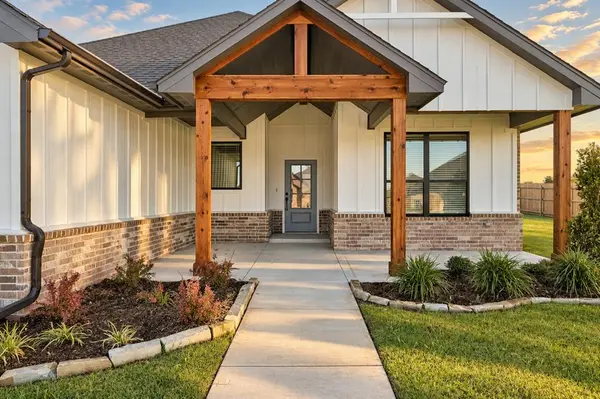 6700 NW 143rd CIR, Oklahoma City, OK 73142