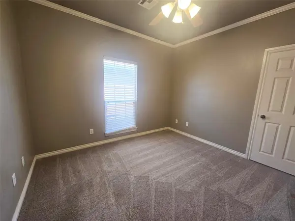 25 NW 155th ST, Edmond, OK 73013