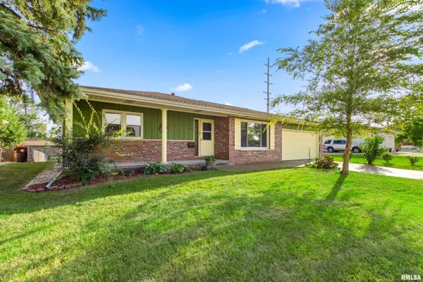 2410 W BAINTER LN, Peoria, IL 61615