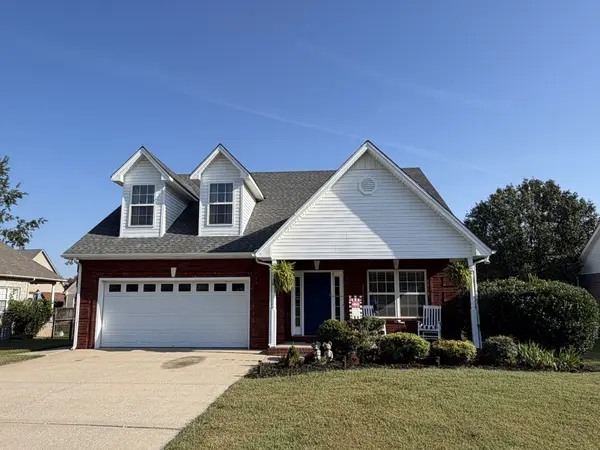 812 Renaissance Ave, Murfreesboro, TN 37129