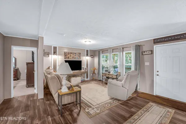 3279 Sims Rd, Sevierville, TN 37876