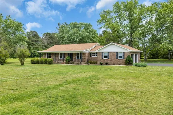 721 Turkey Creek Dr, Tullahoma, TN 37388