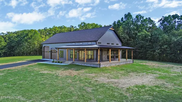 1301 Nichol Creek Drive, Jamestown, TN 38556