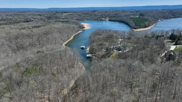 28 Old Eastbrook Rd, Estill Springs, TN 37330
