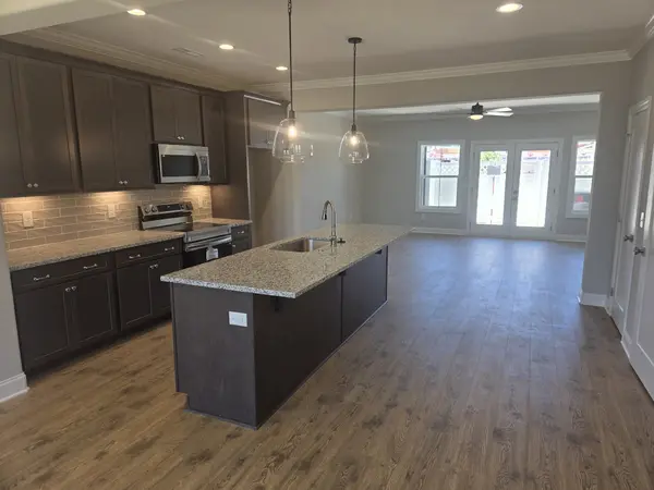 1373 Rebecca Johns Dr, Murfreesboro, TN 37128