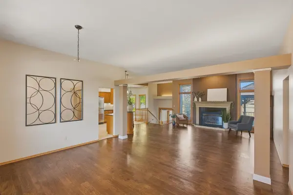 328 Campus Ct, North Newton, KS 67117