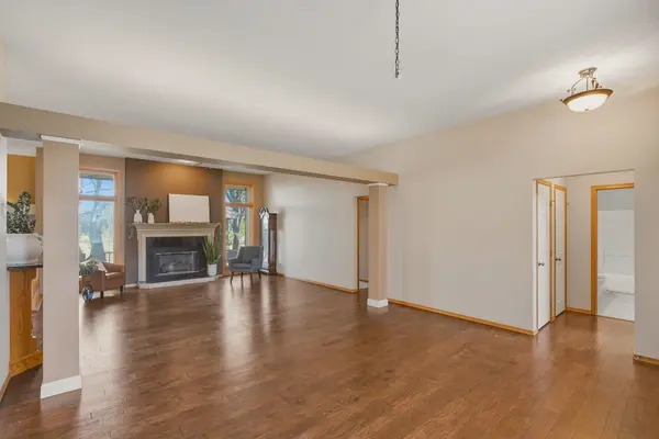 328 Campus Ct, North Newton, KS 67117