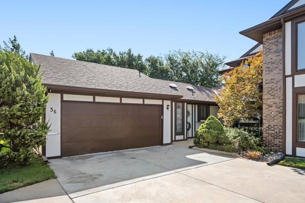 641 N Woodlawn St, Apt 36, Wichita, KS 67208-3669