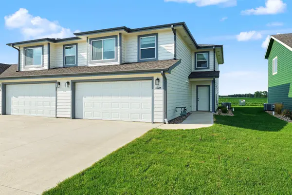 1224 Steve Hawley Ln., Salina, KS 67401