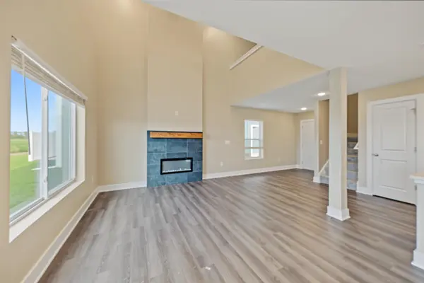 1224 Steve Hawley Ln., Salina, KS 67401