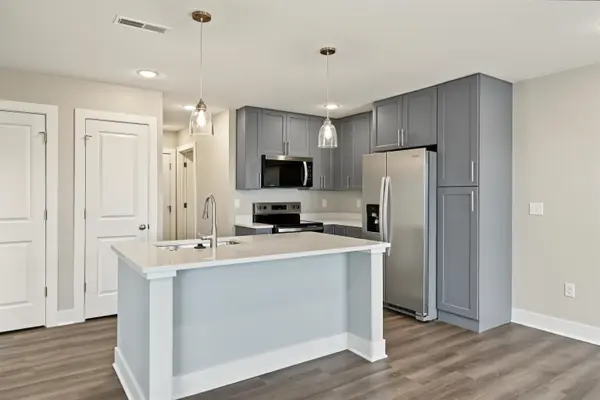 1224 Steve Hawley Ln., Salina, KS 67401