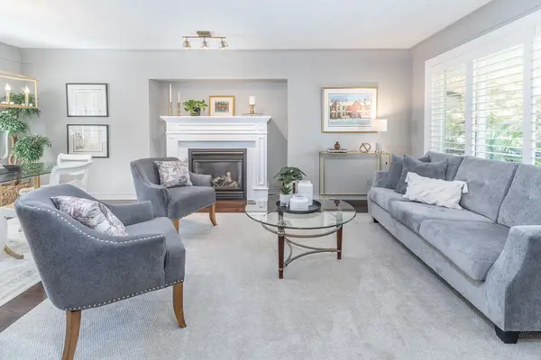 66 Garden AVE, Hamilton, ON L9G 2J5