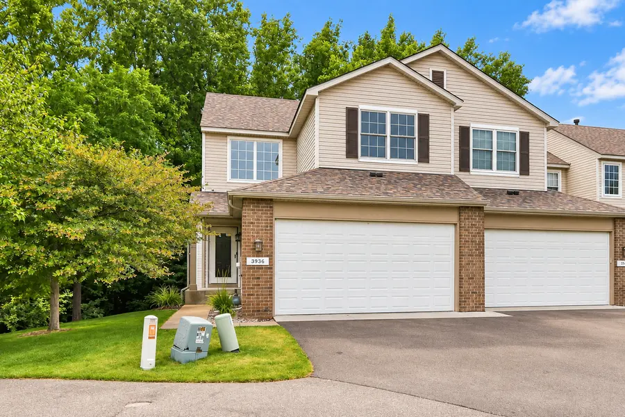 3936 Everest LN N, Plymouth, MN 55446