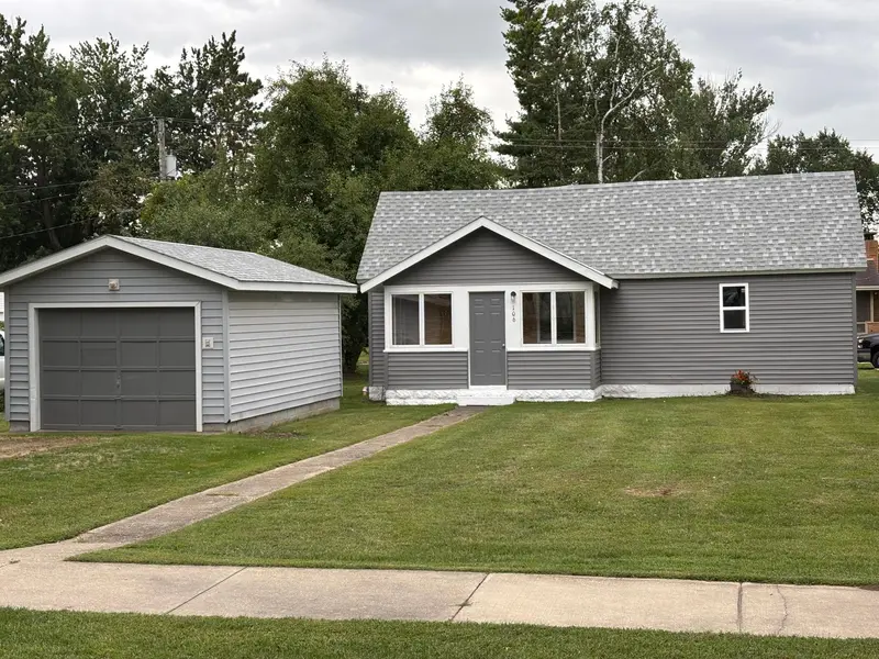 106 South ST W, Eagle Bend, MN 56446