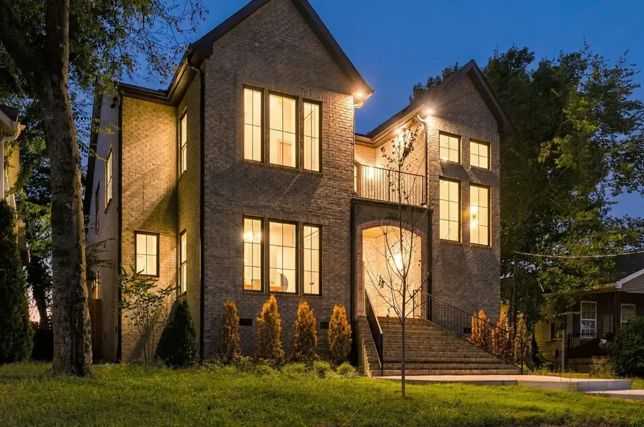 812 N 6th St, Nashville, TN 37207