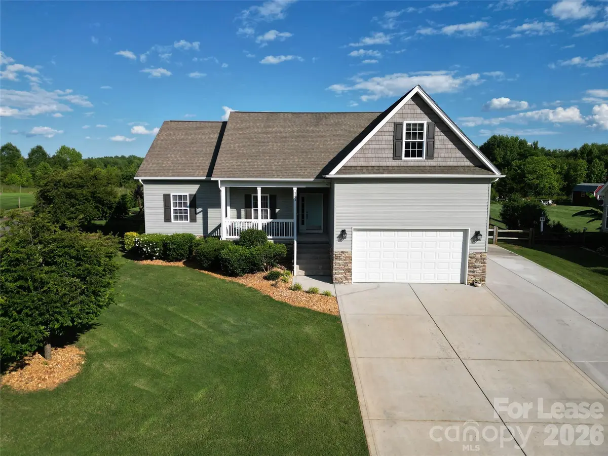 141 Logan Ridge DR, Statesville, NC 28677