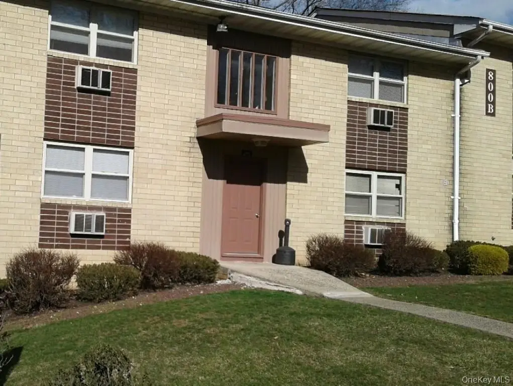 800 A Brookridge Dr. #82, Valley Cottage, NY 10989