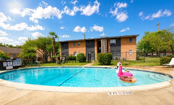 3304 Red River ST #208, Austin, TX 78705