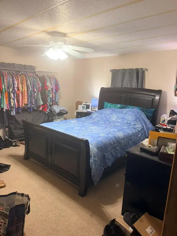 151 Oak DR, Mcqueeney, TX 78123