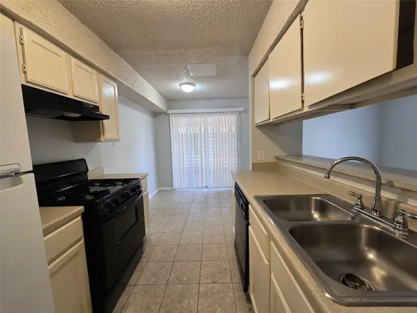 1309 Southport DR #D, Austin, TX 78704