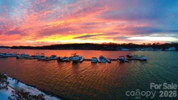 9816 Emerald Point DR #5, Charlotte, NC 28278