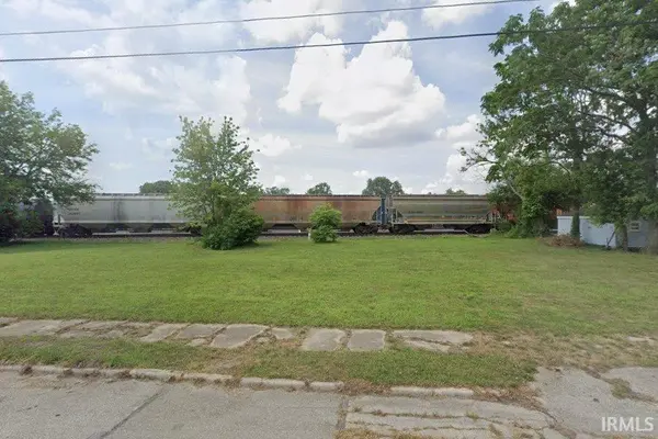 714 E SEYMOUR ST, Muncie, IN 47303