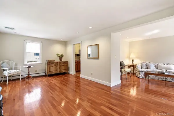 158 Bay RD, Huntington Bay, NY 11743