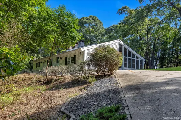 106 Boney LN, Nissequogue, NY 11780