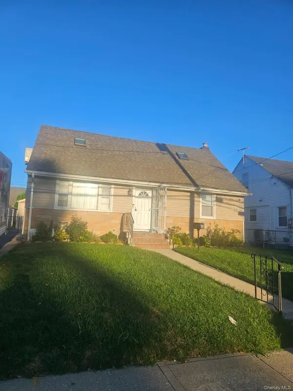 77 LITCHFIELD AVE, Elmont, NY 11003